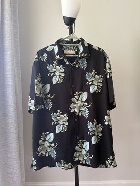 Tommy Bahama Original Fit Hawaiian Silk Camp Shirt Black Floral Men’s L